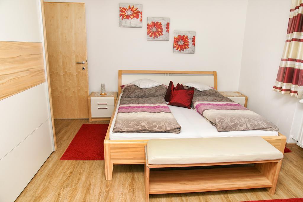 Hotel Haus Gabriela Itter Habitación foto